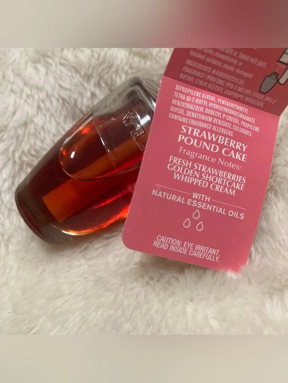 5/$25 🚨 Bath & Body Works Strawberry Pound Cake Wallflower